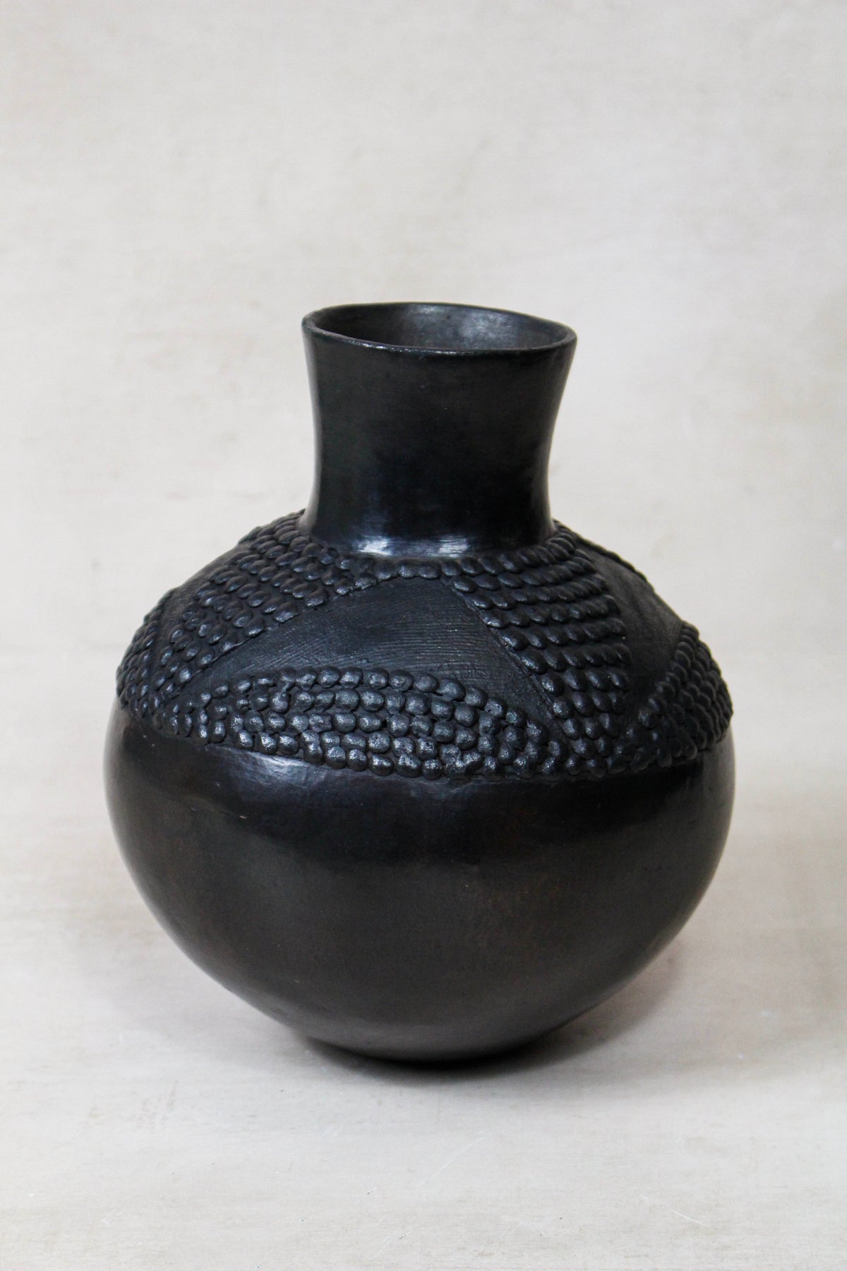 Hand-built Zulu beer pot in pit-fired clay, South Africa (12.1)