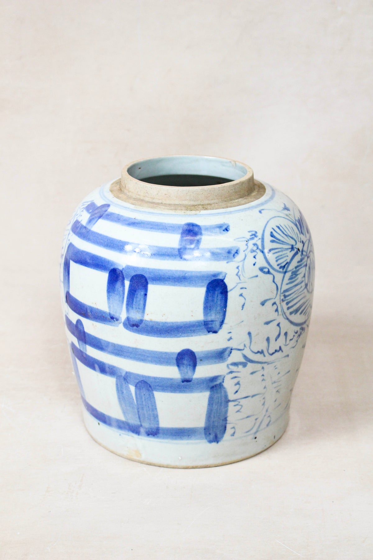 Old Blue &amp; White Porcelain Jar - 162.1