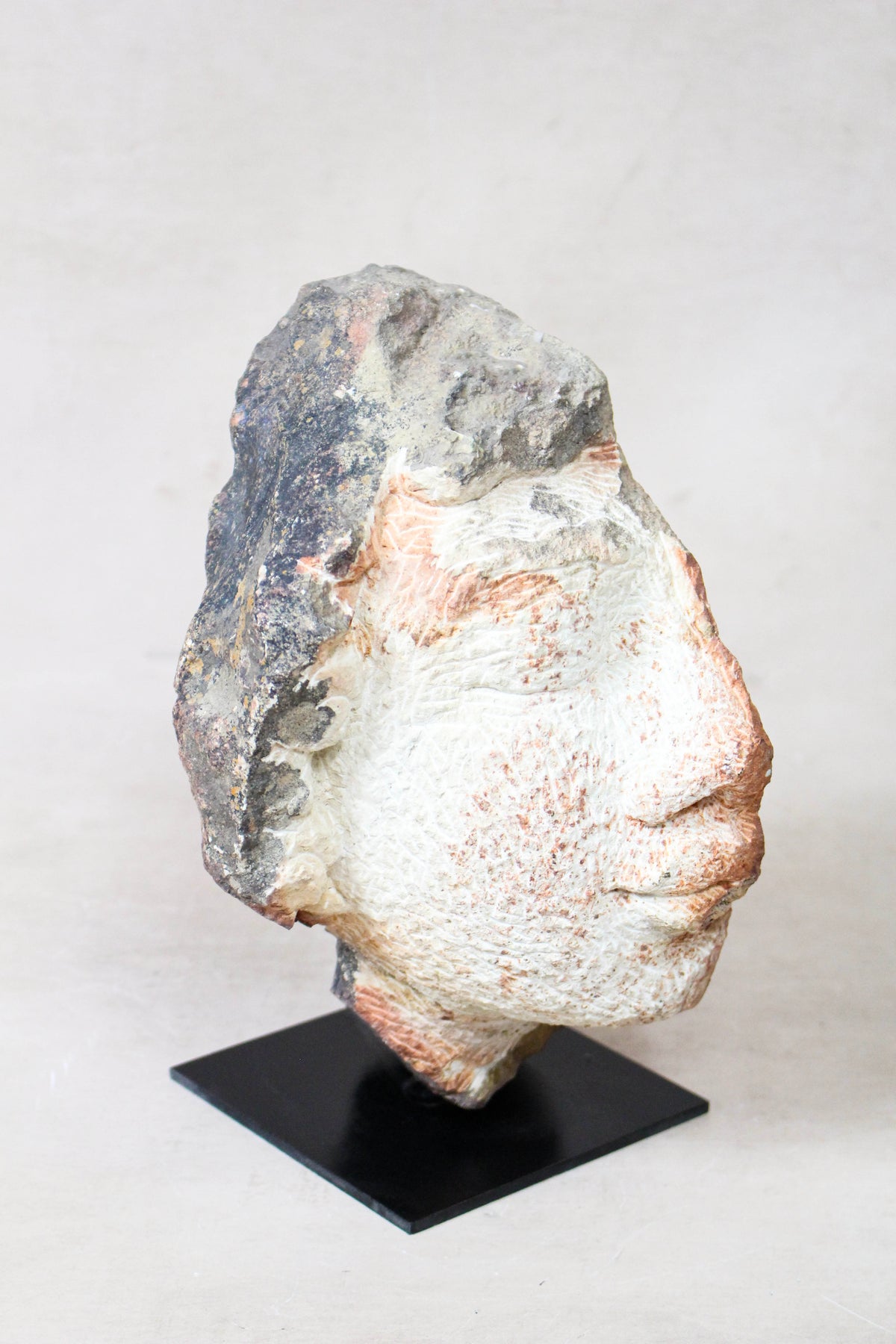 Stone head sculpture by Rizimu Chiwawa Zimbabwe 31.15