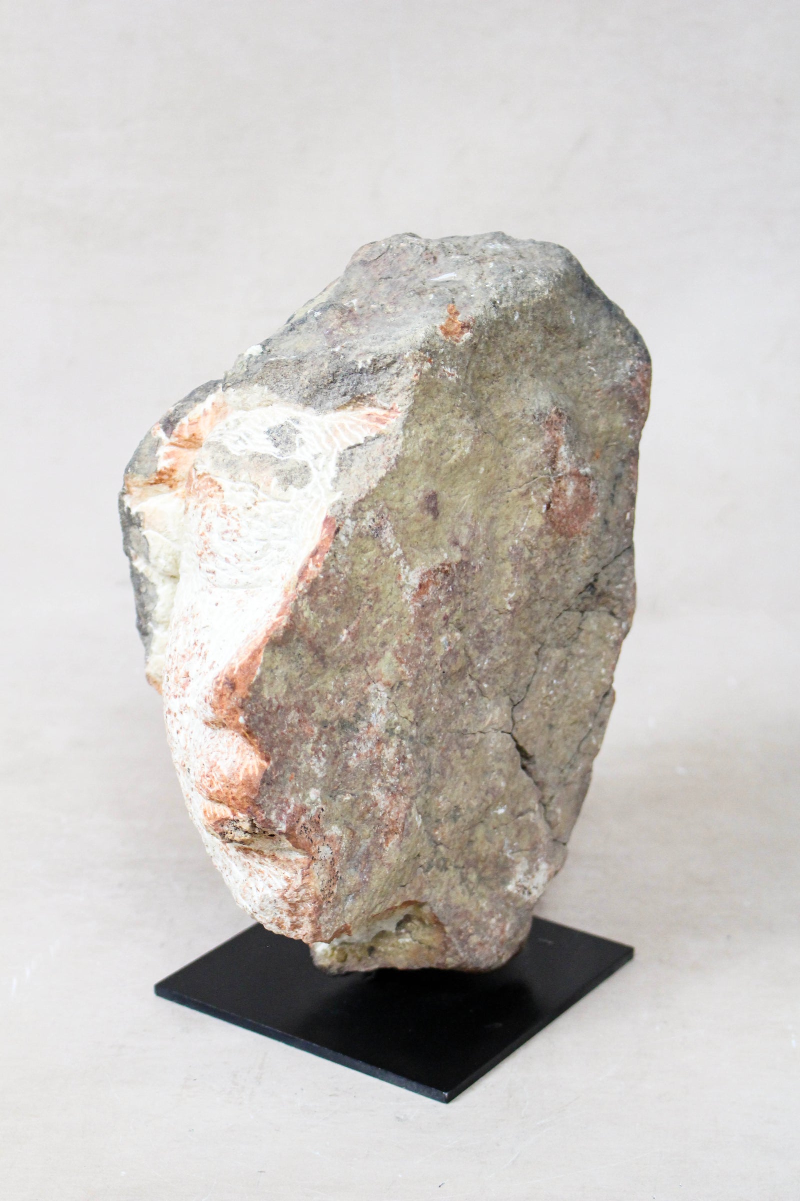 Stone head sculpture by Rizimu Chiwawa Zimbabwe 31.15