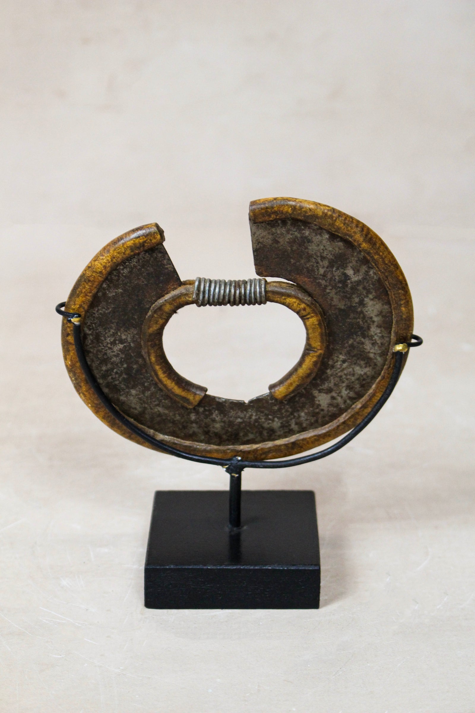 Antique East African "Ararait" Wrist Knife 119.2