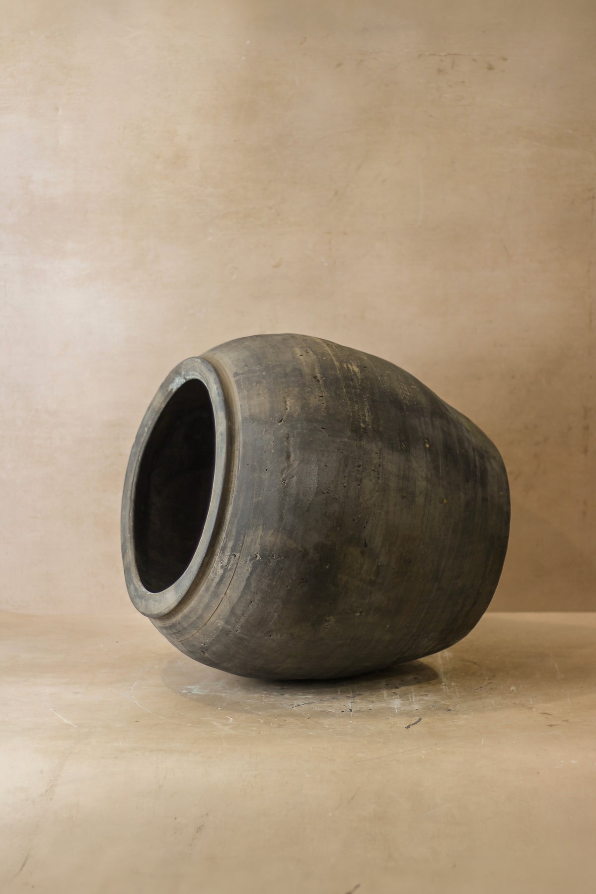 Vintage Dark Pot - No 54