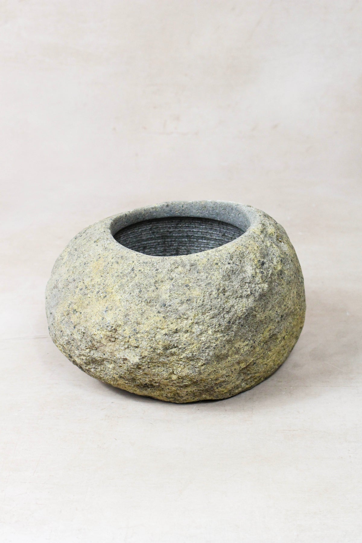 River Stone Planter Pot 22.1