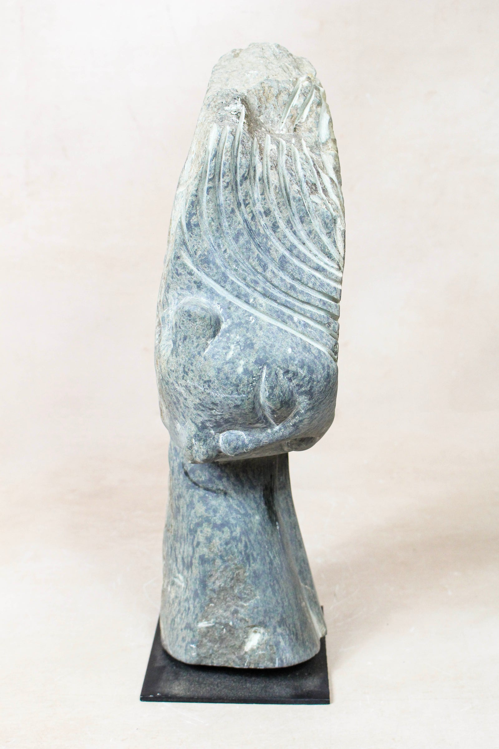 Stone head sculpture by Rizimu Chiwawa Zimbabwe 3112