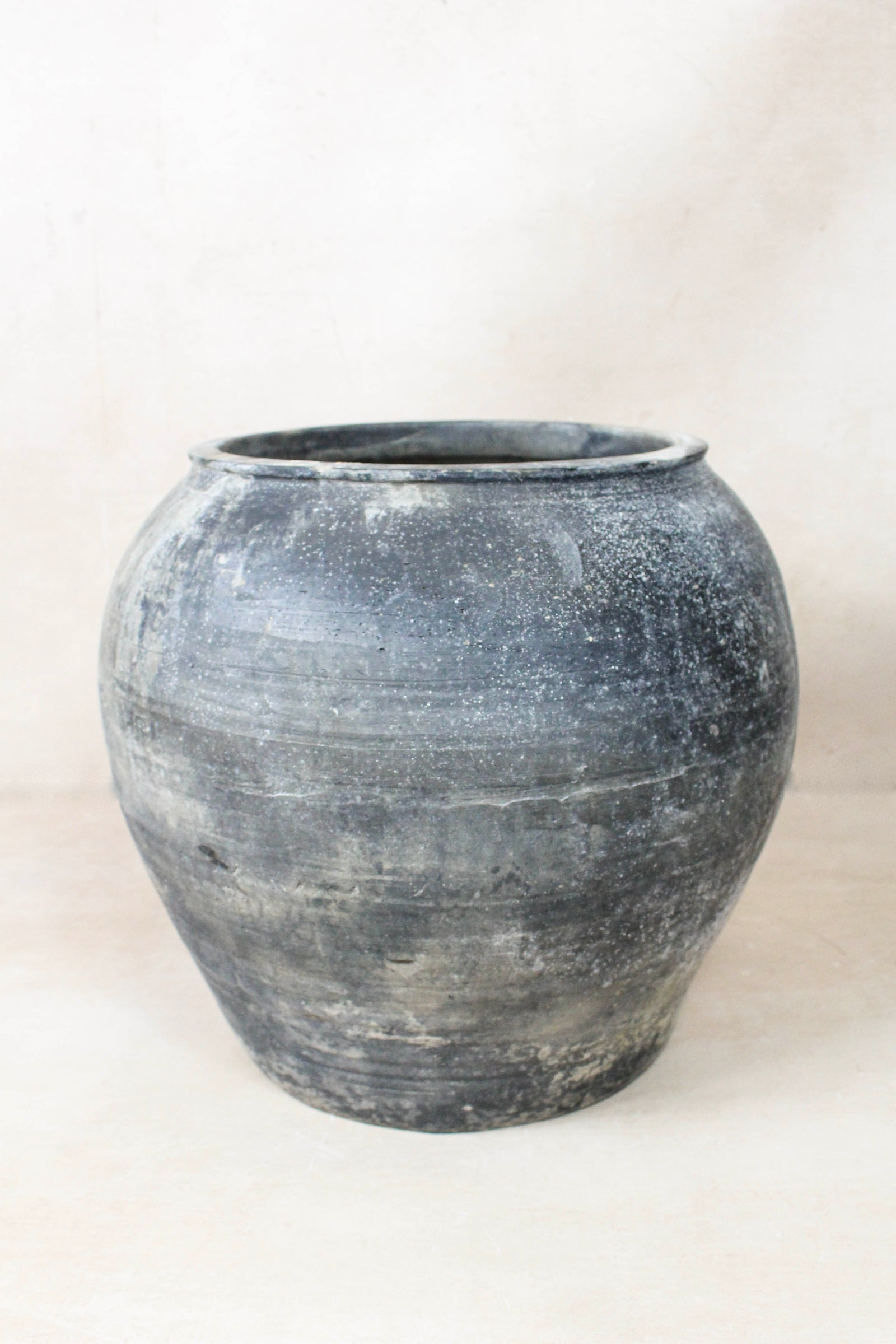Vintage Grey Pot - 84