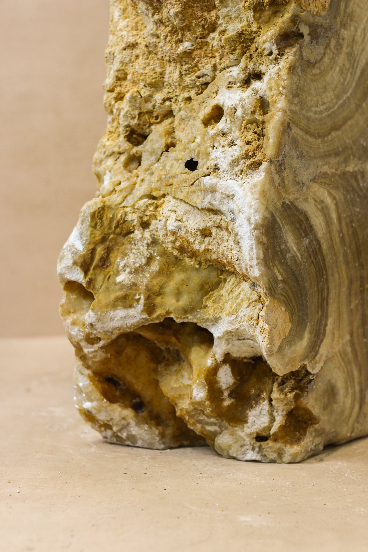 Onyx Side Table Pedestal Raw Cut - Solid - No 3