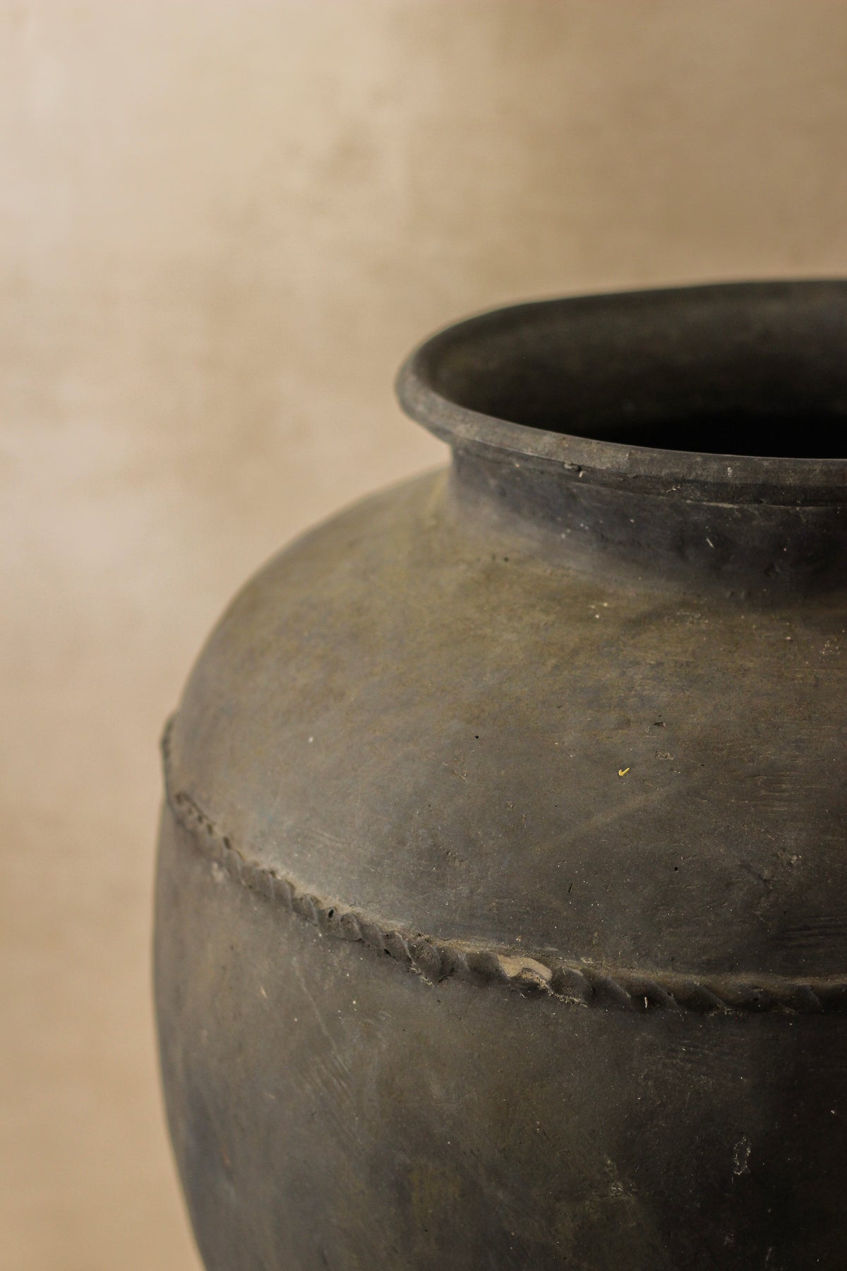 Vintage Black Asian Pots - VB01