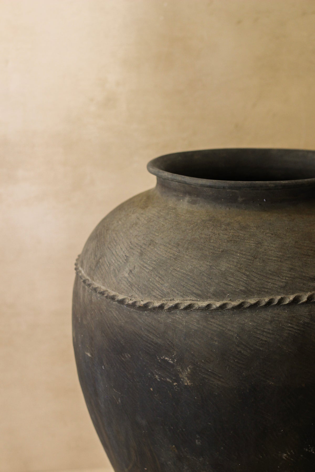 Vintage Black Asian Pots - VB04