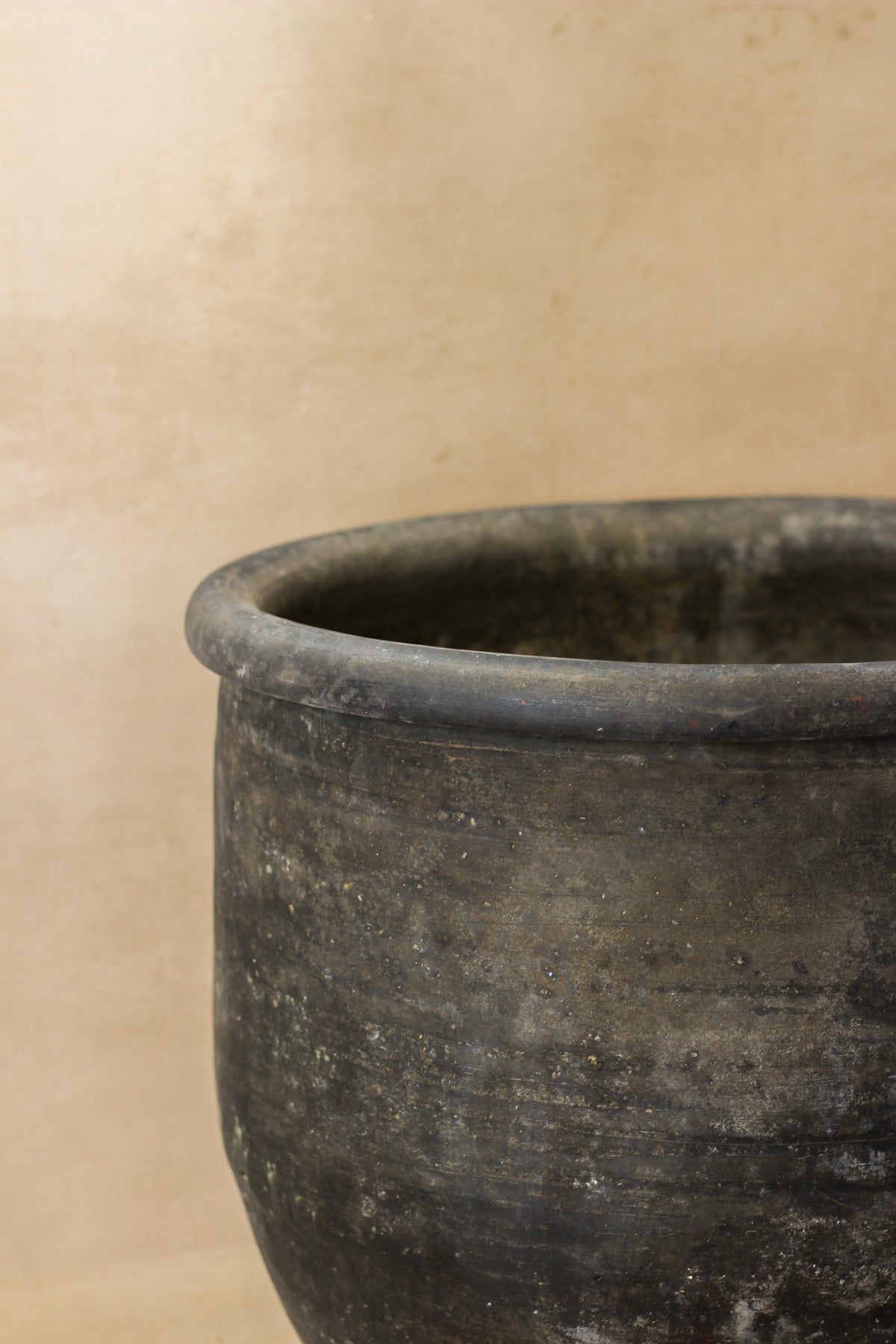 Big Old Grey Asian Pots - L007