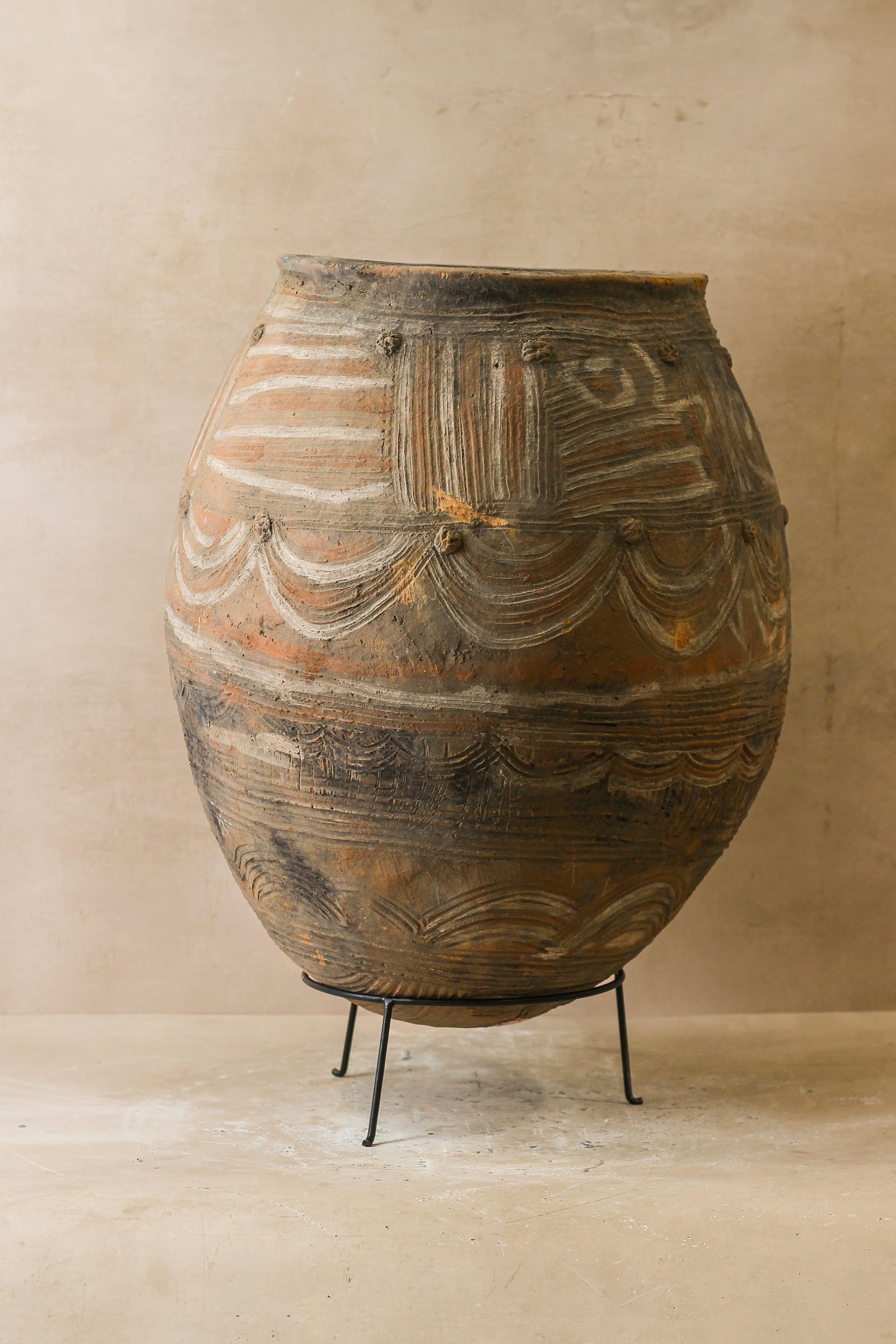 Vintage Nupe Pot - 2.1