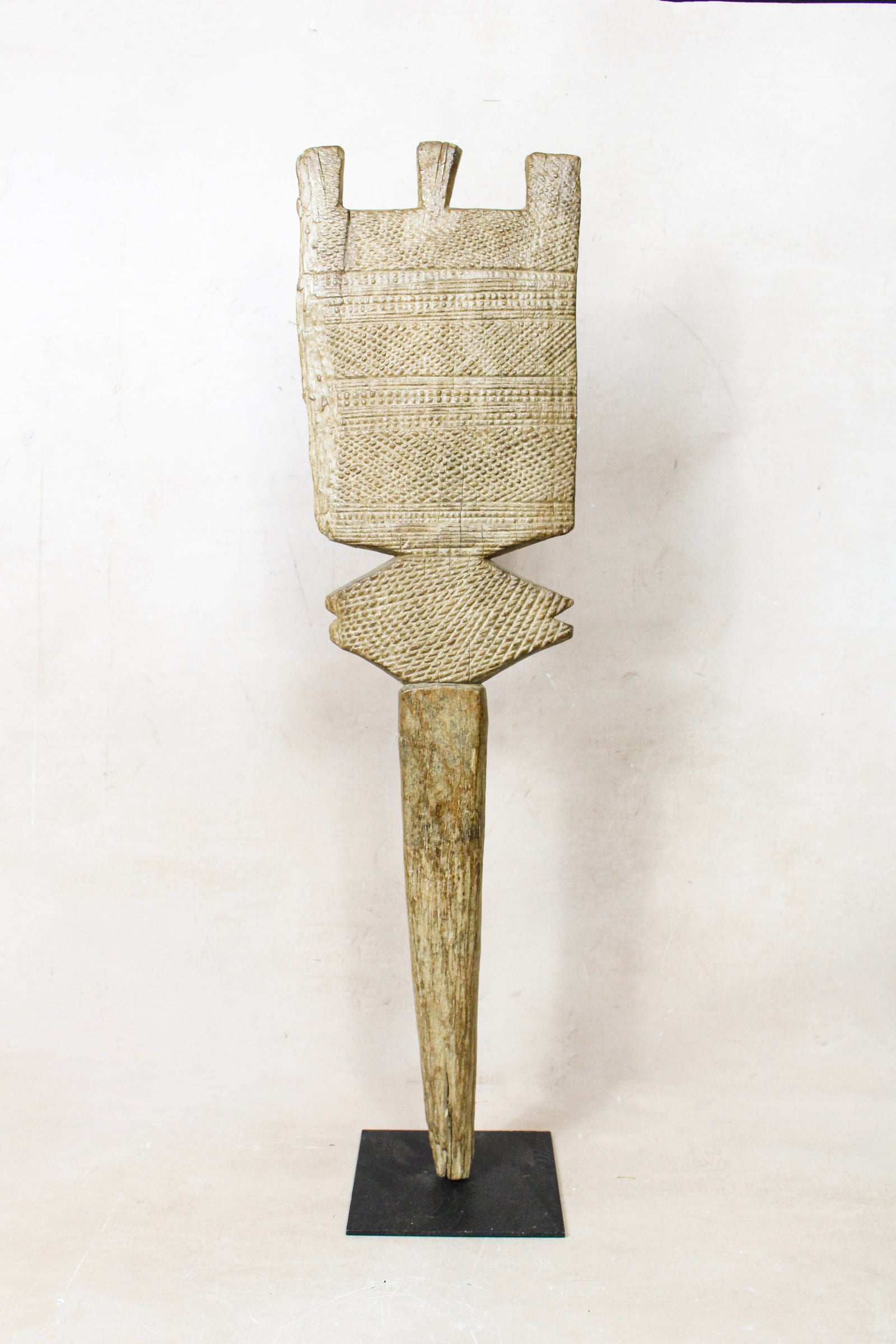 Tuareg tent peg sculpture - 55.1