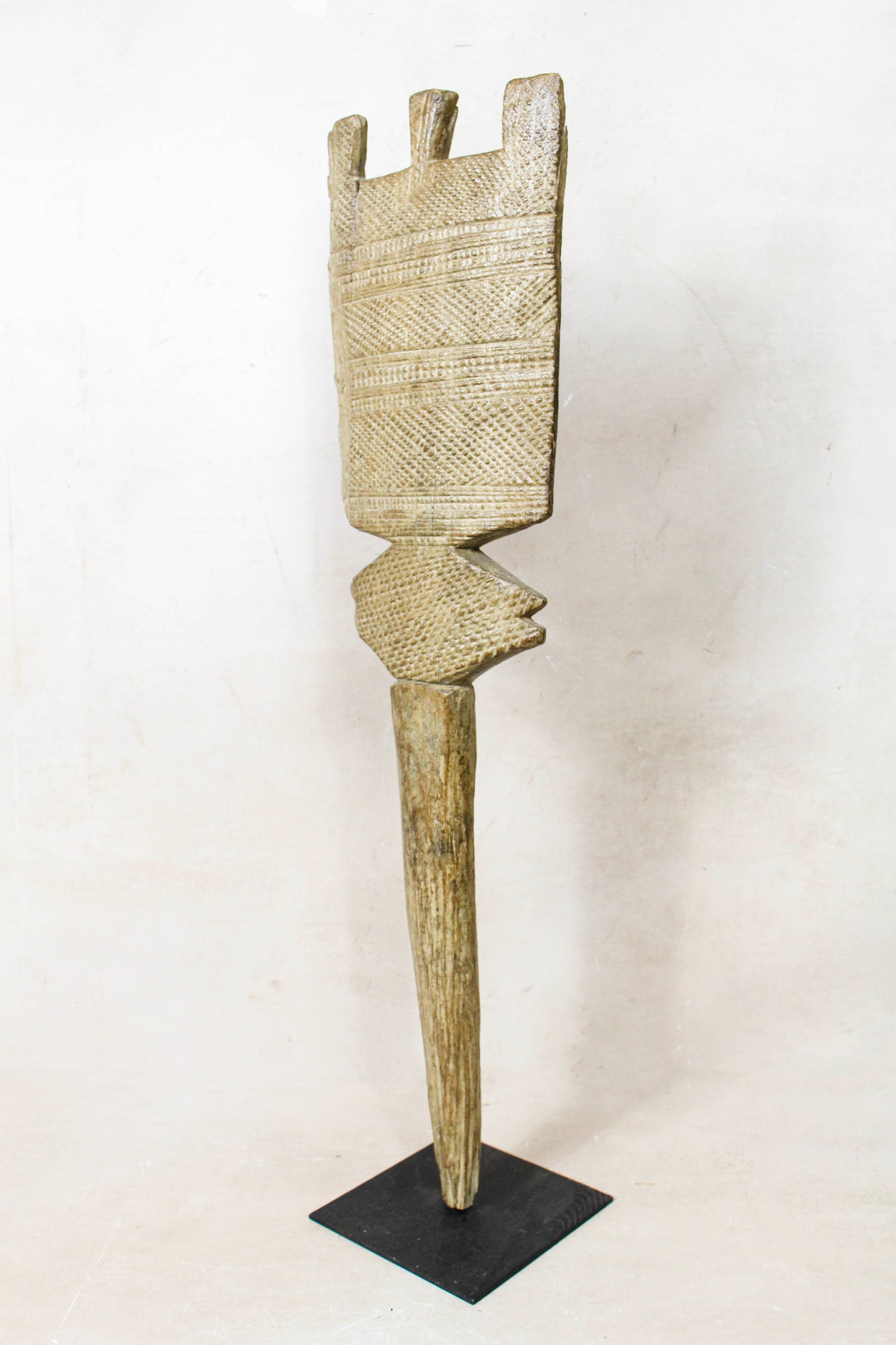 Tuareg tent peg sculpture - 55.1