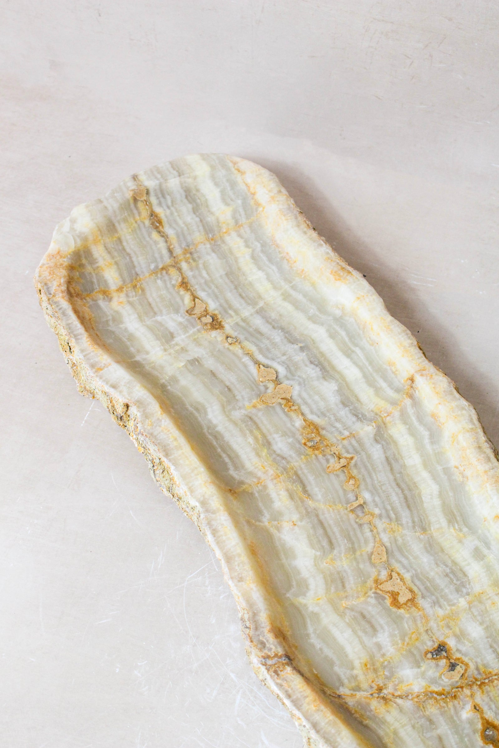 Premium Onyx Tray Raw Edge POB 24