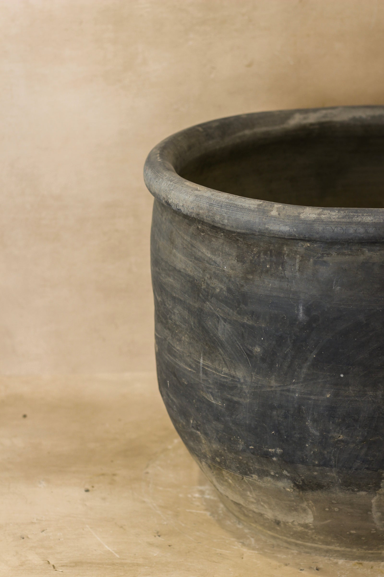 Big Old Grey Asian Pots - L009