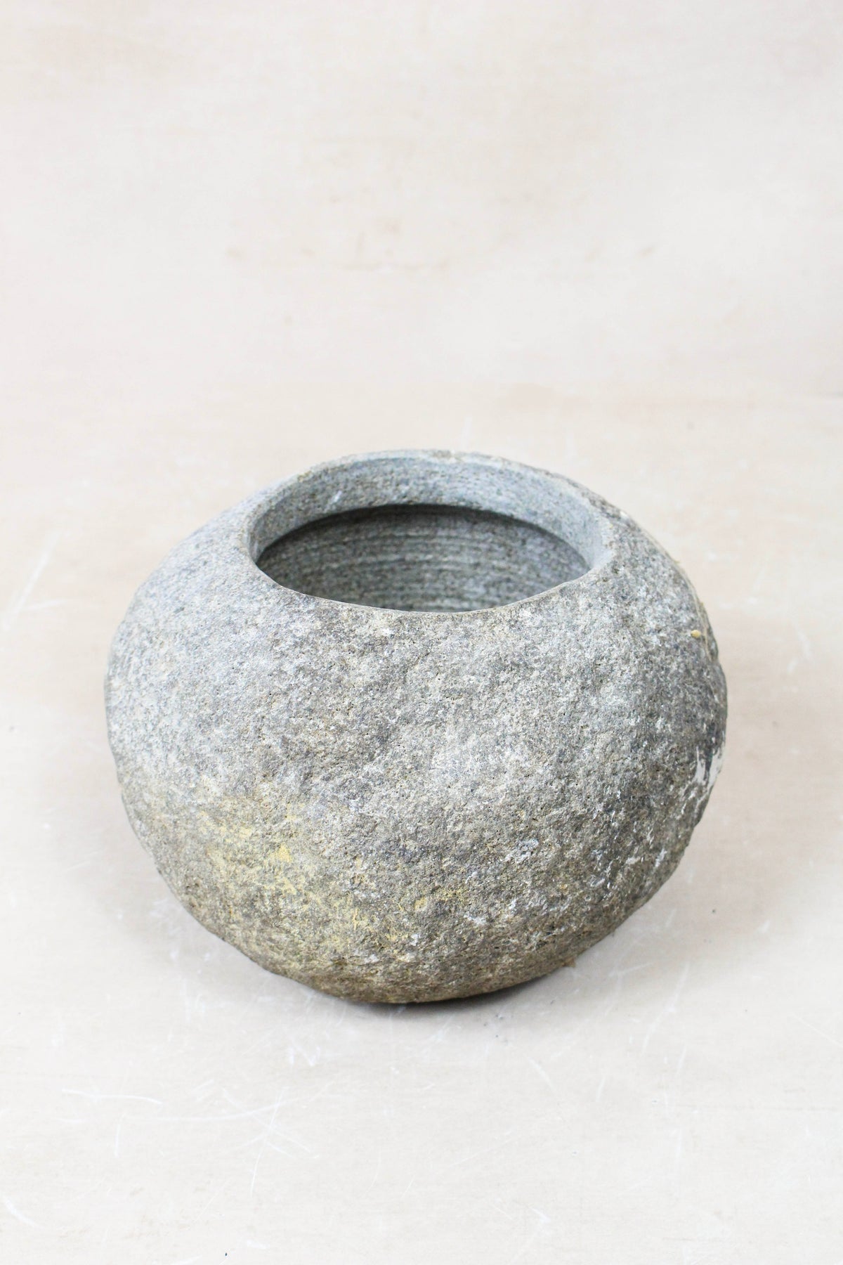 River Stone Planter Pot 22.8