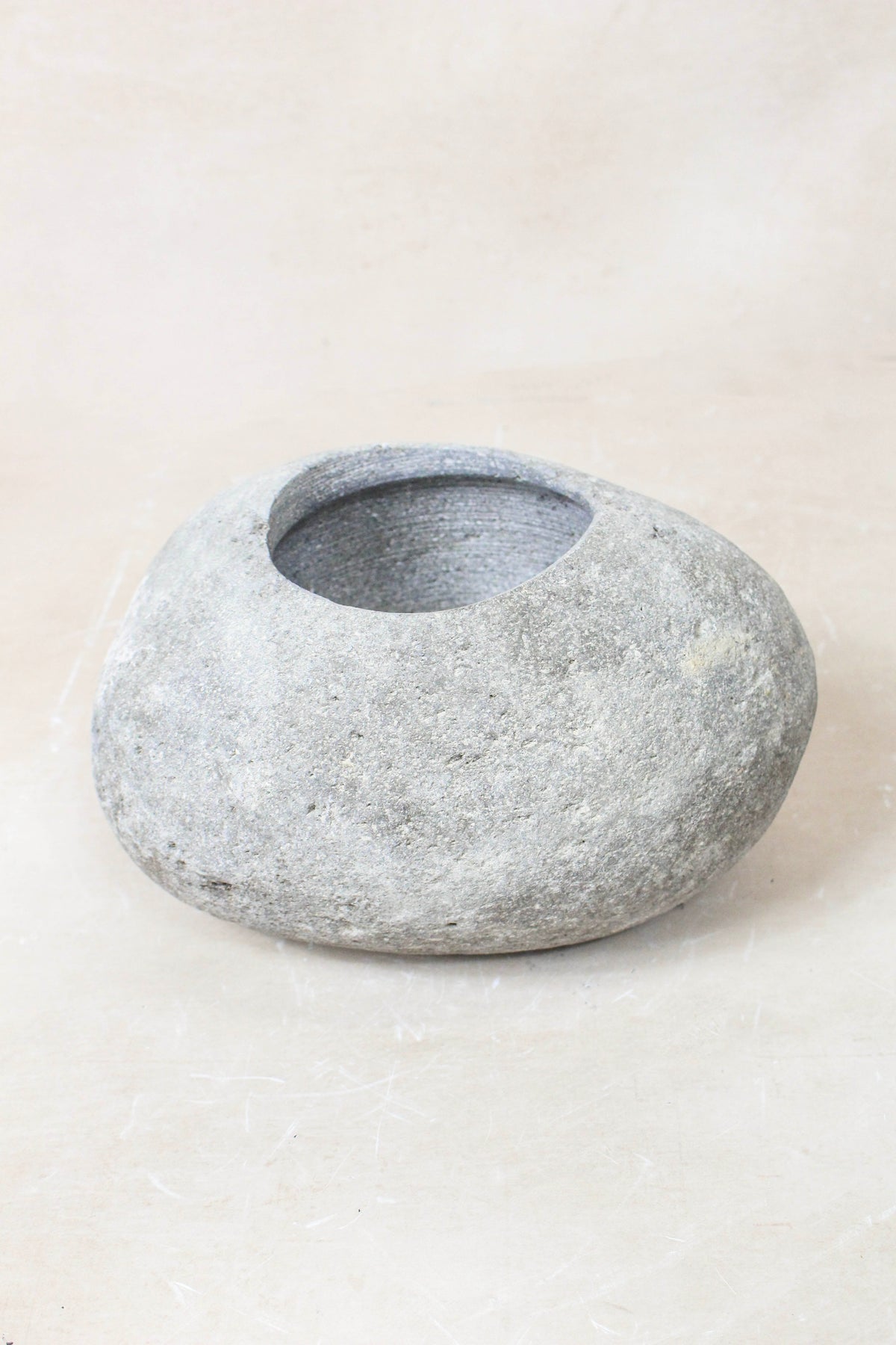 River Stone Planter Pot 22.16