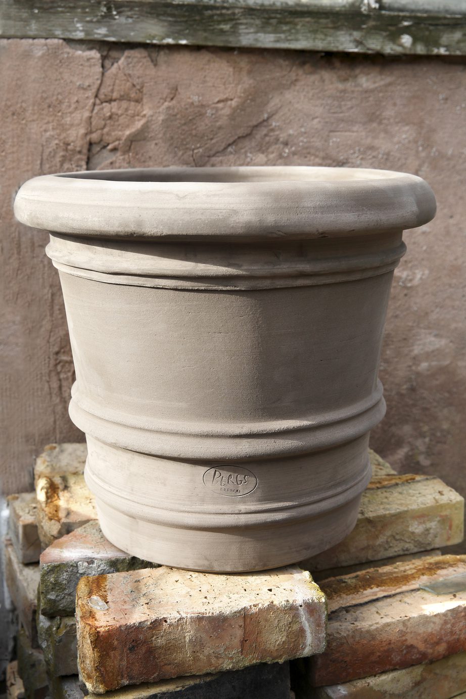 Lucca Pots