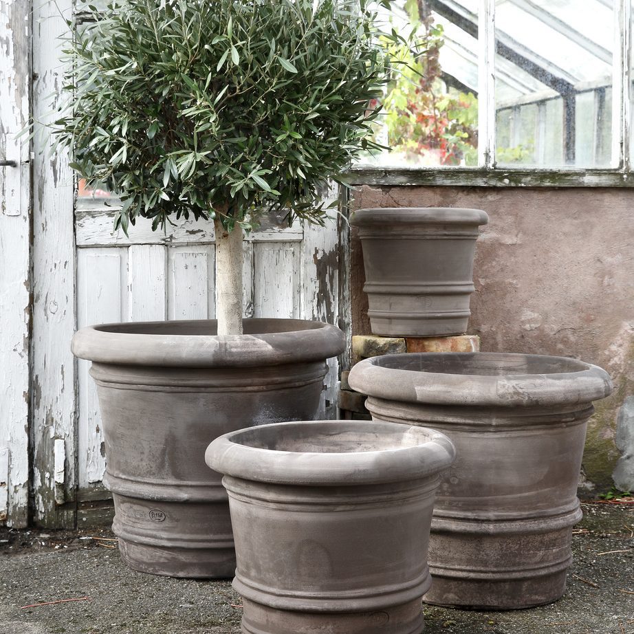 Lucca Pots