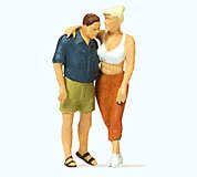 Hand-painted standing couple in conversation, miniature terrarium figure, 1:87 scale