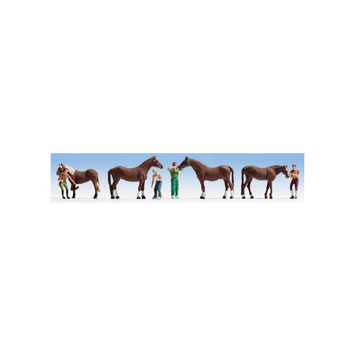 Hand-painted horses-and-grooms miniature terrarium figures, 1:87 scale