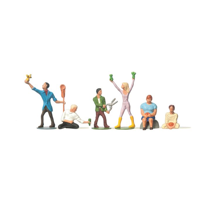 Hand-painted gardener miniature terrarium figures, 1:87 scale