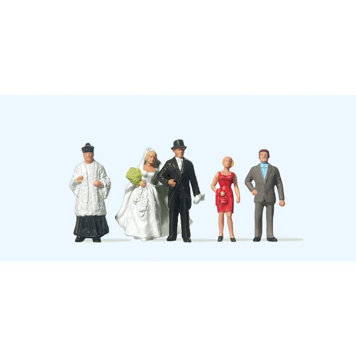 Hand-painted Catholic wedding party miniature terrarium figures, 1:87 scale