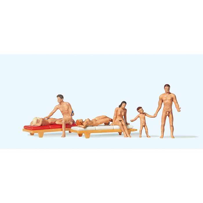 Nudist Couple/Family Figures 10439