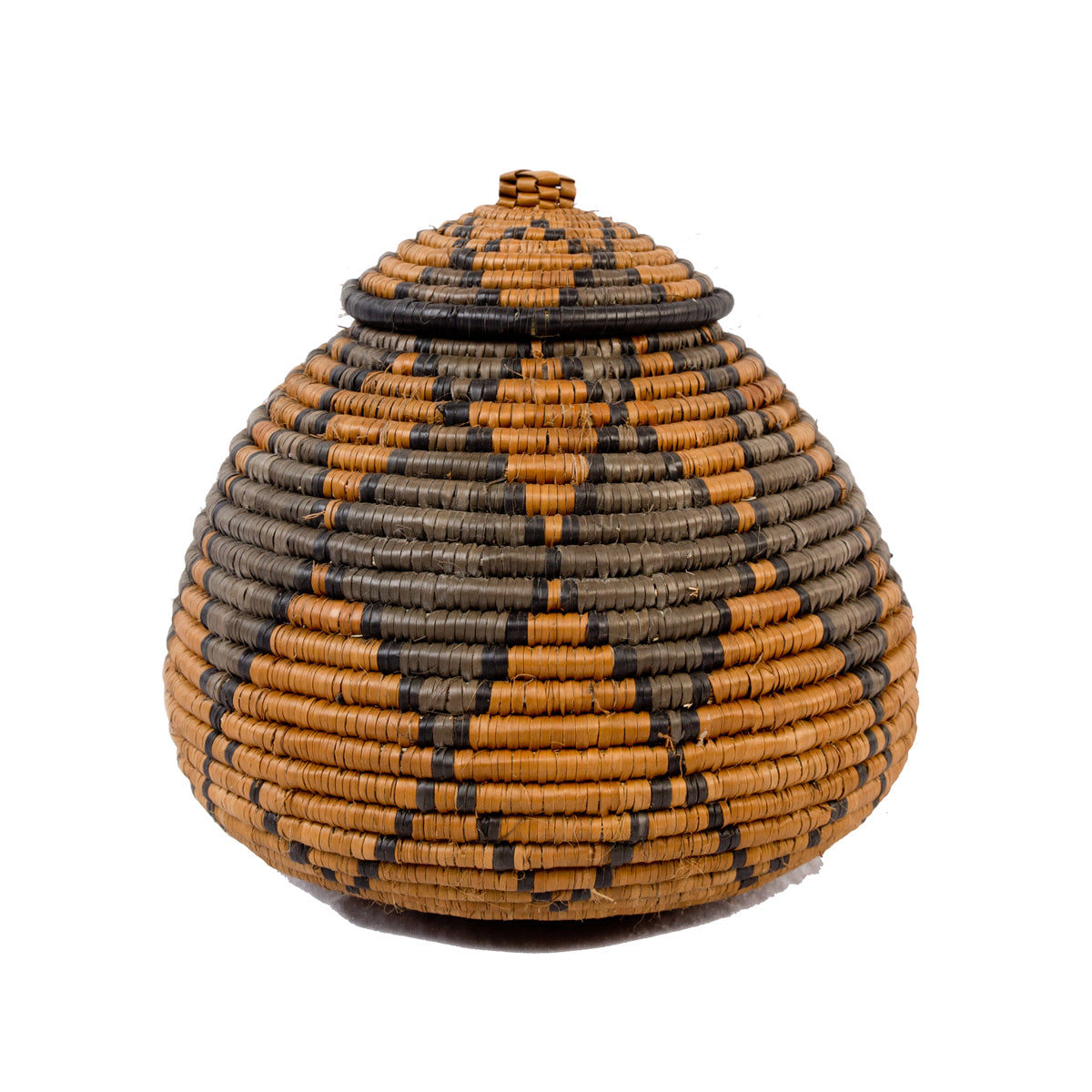 Zulu Ukhamba - traditional basket TR88
