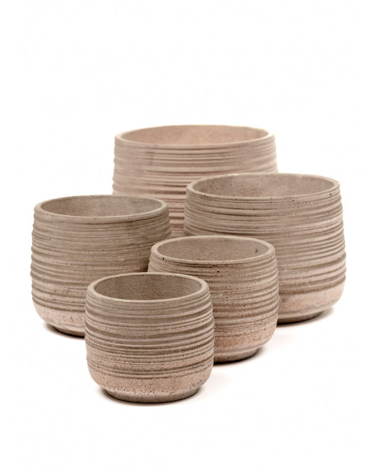 Curved Pot