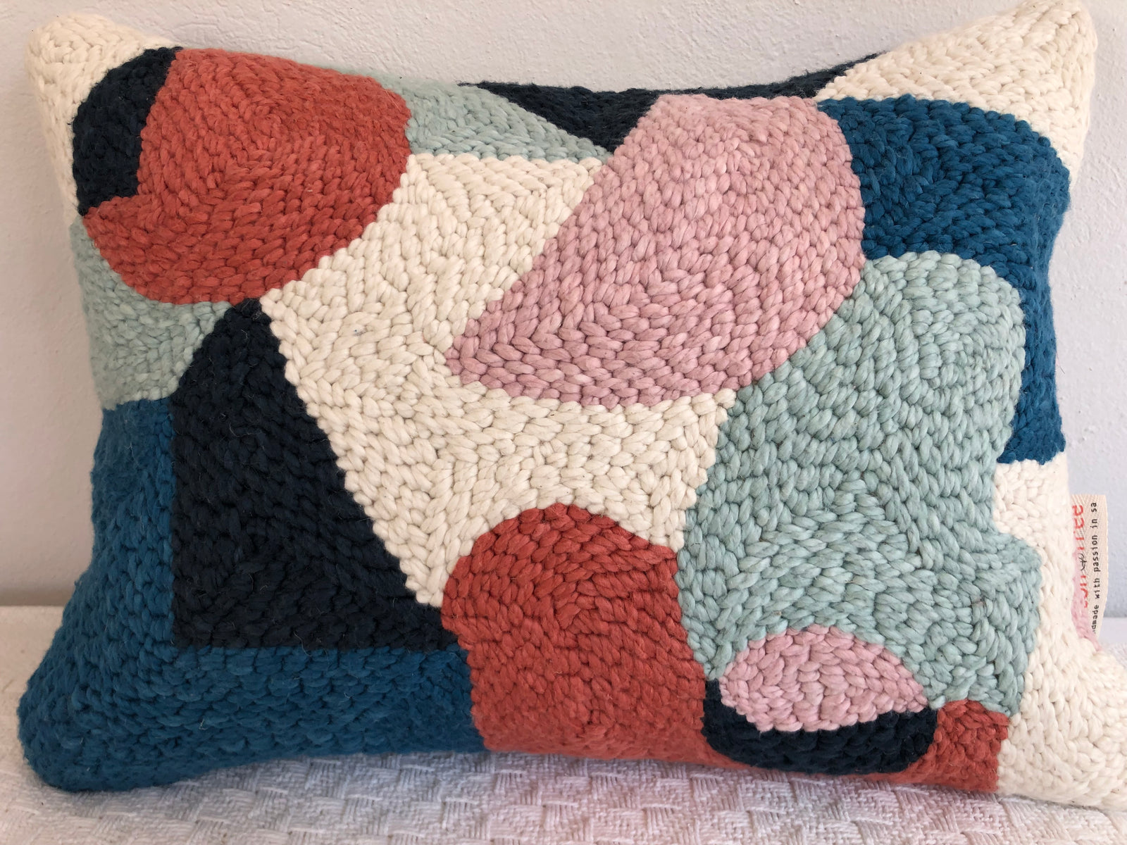 Hand-punched cotton cushion cover, pattern 4, 40×30cm