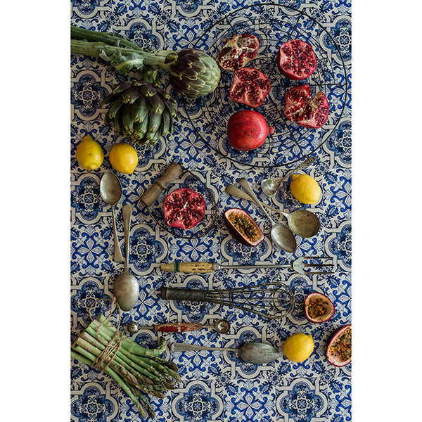 Tablecloth -Utensils on Delft