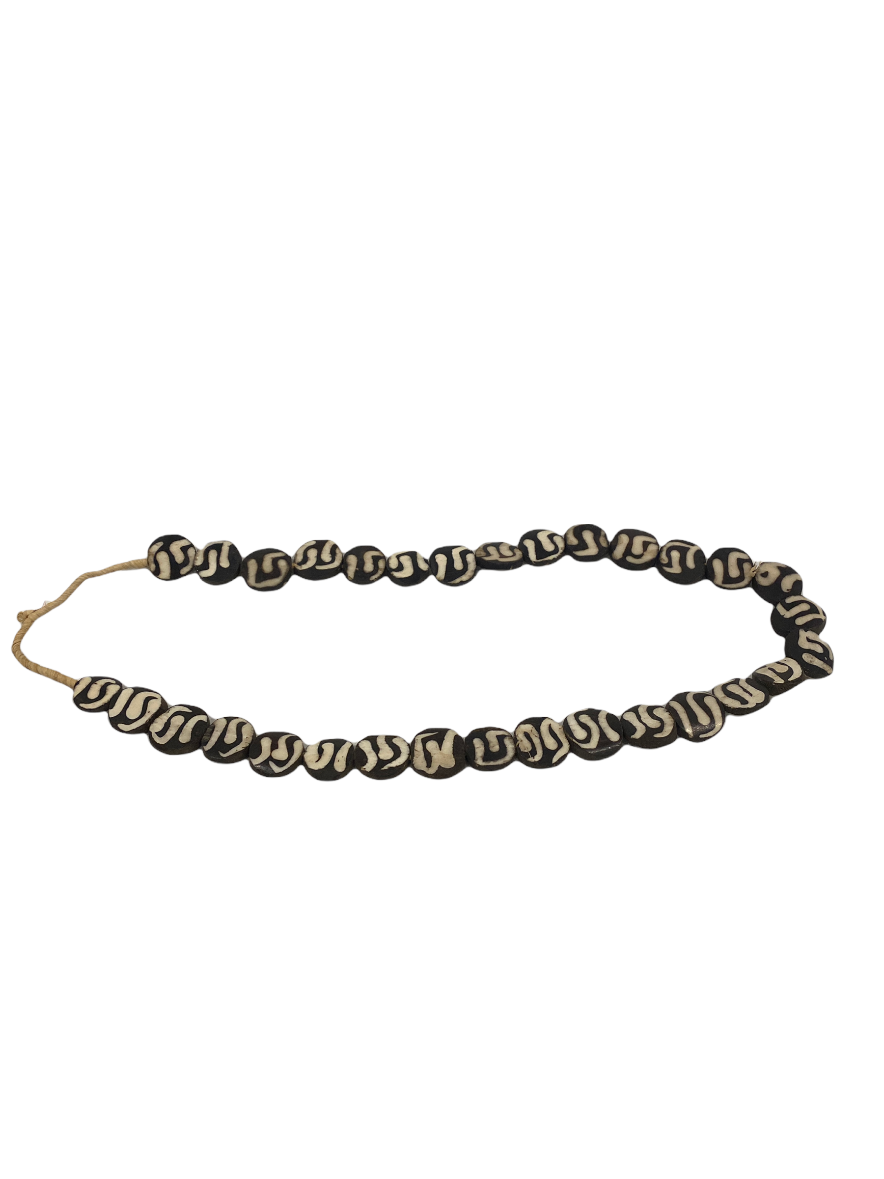 Kenya Beads Necklace - Disc beaded black/white (47.4)