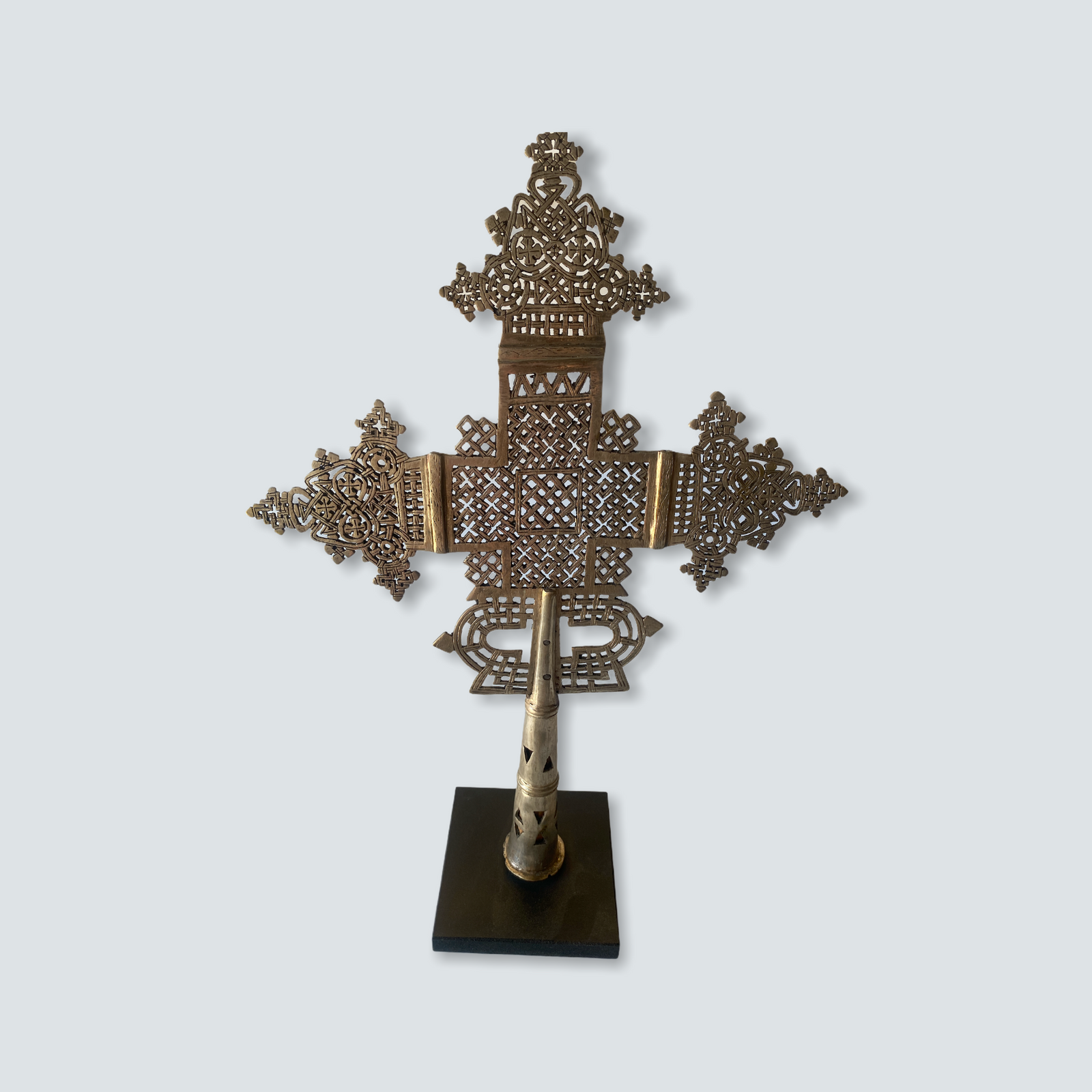 Ethiopian Cross Large (L1c)