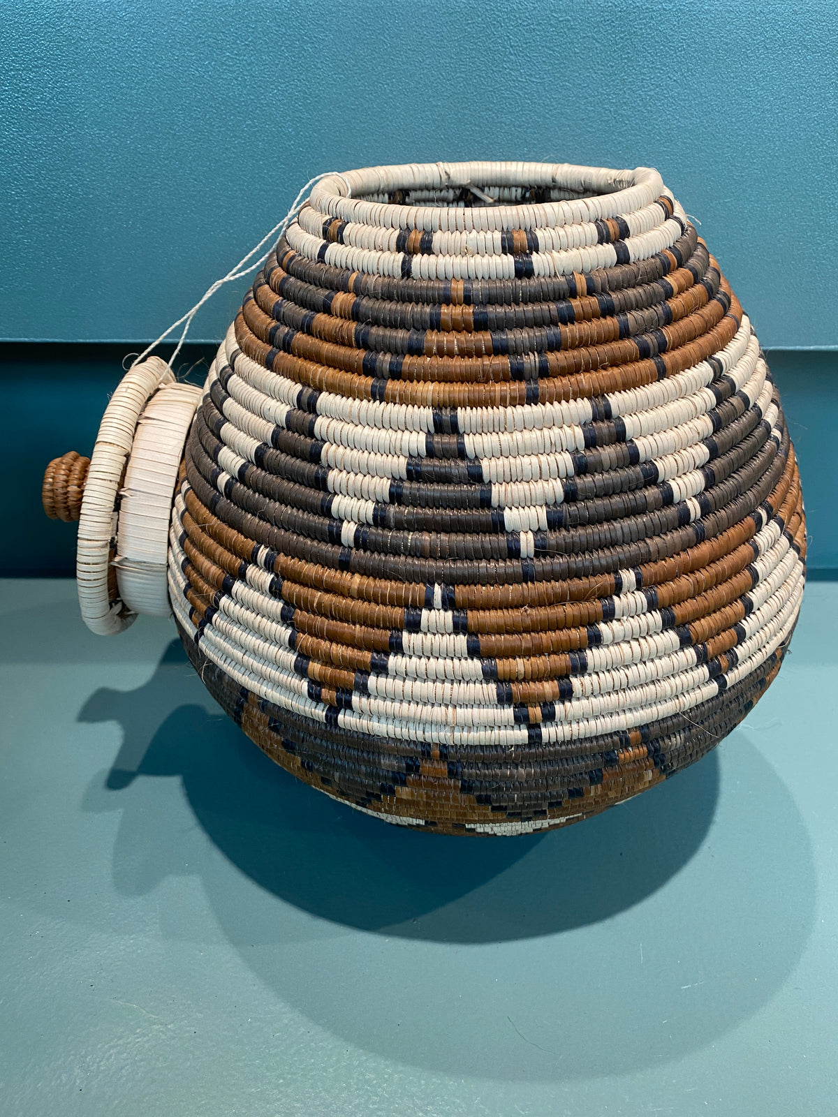 Zulu Ukhamba - traditional basket (23.1)