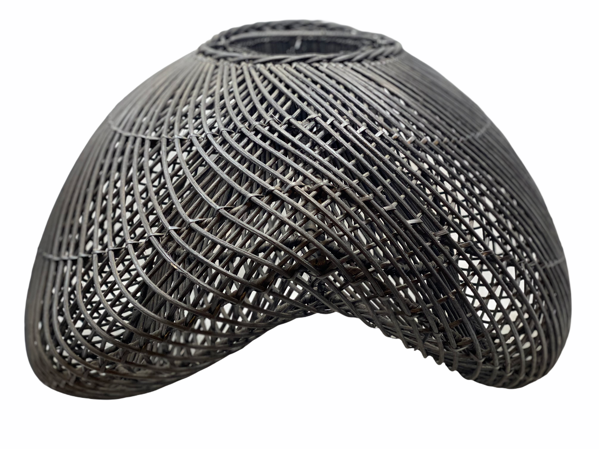 Rattan clam shell pendant - M