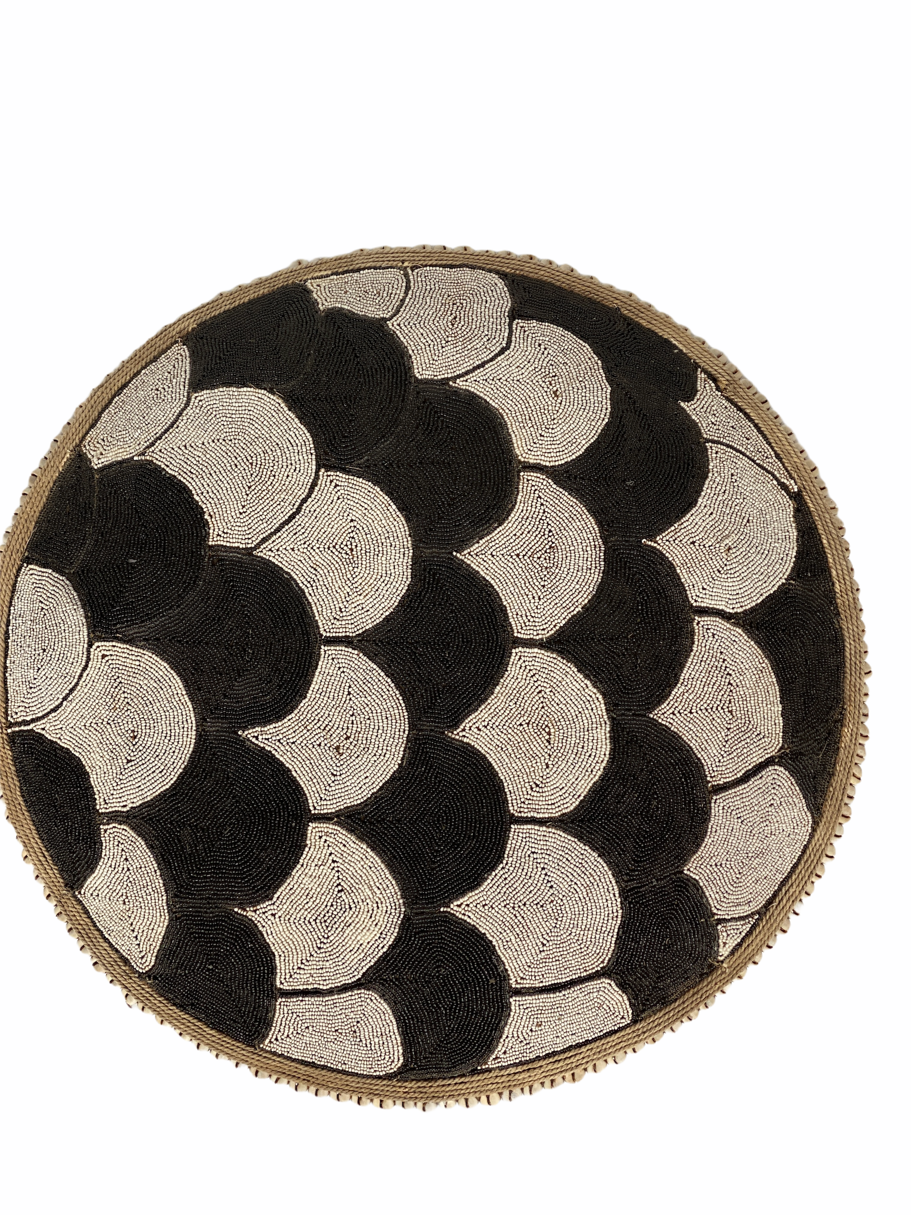 Cameroon Beaded Shield - L - 55cm black and white