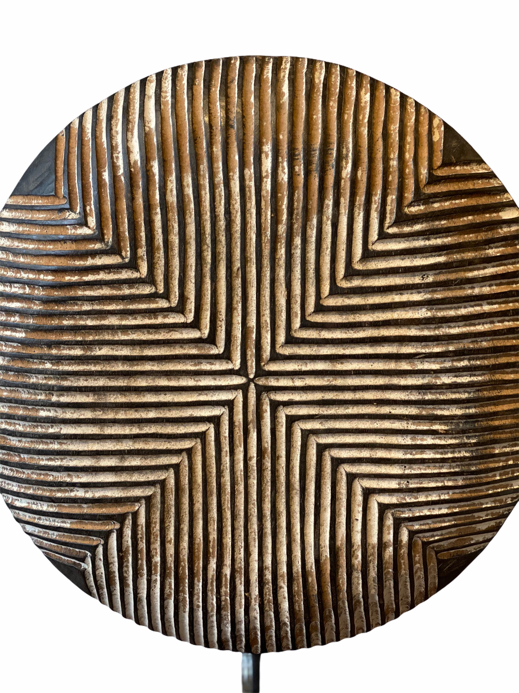 Cameroon Shield -L - 57cm