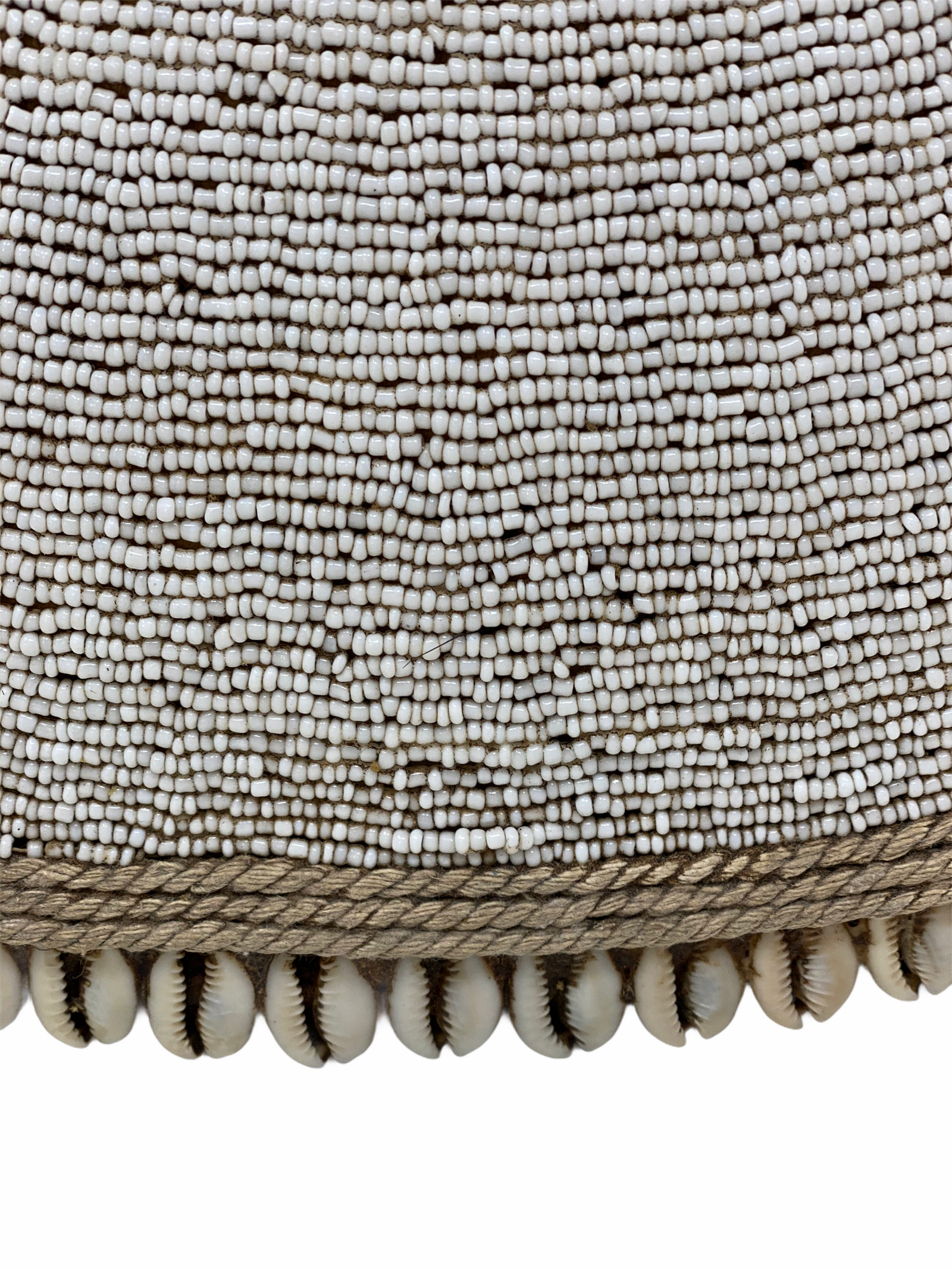 Cameroon Shield -  L - 55cm - White