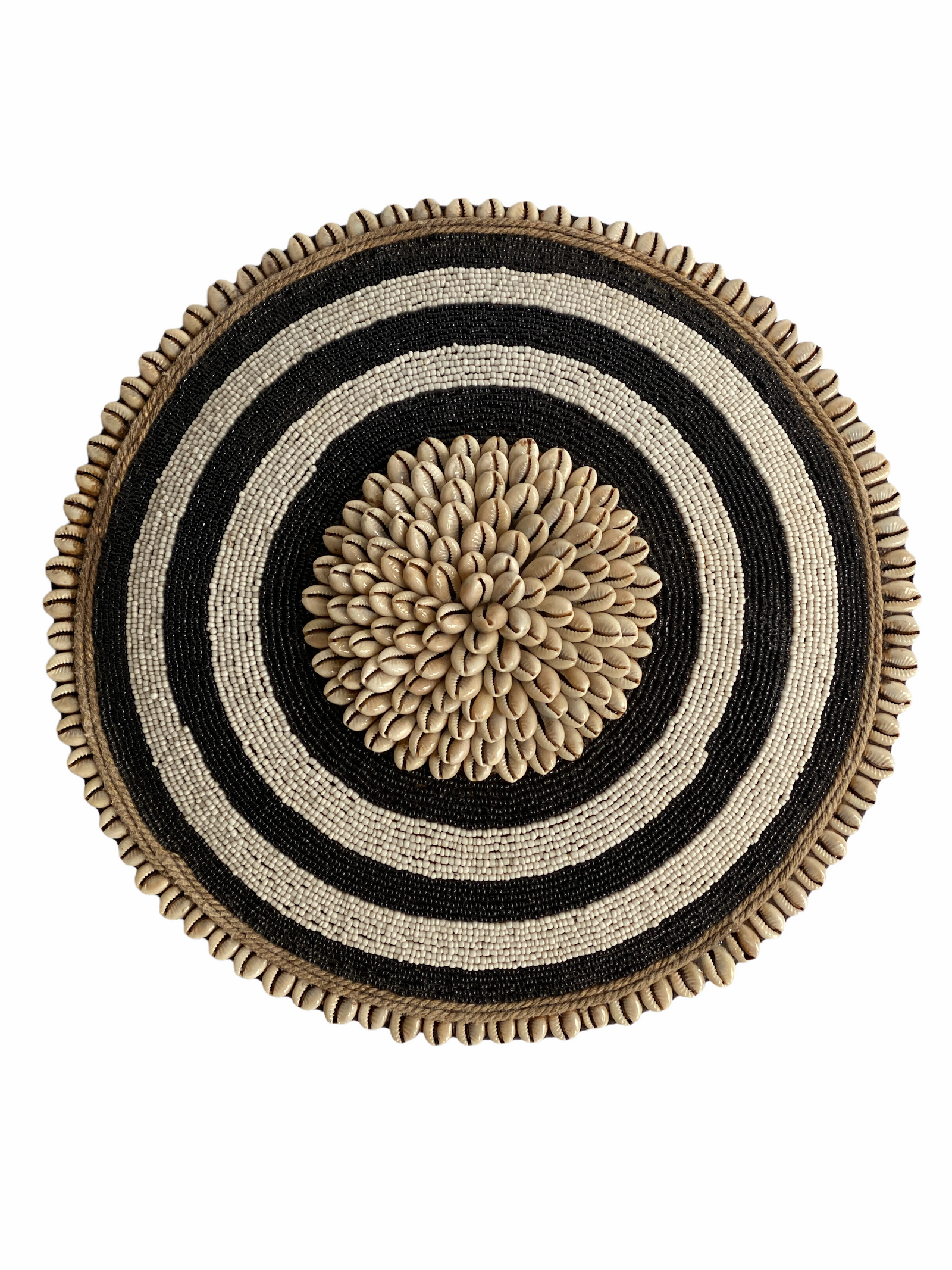 Cameroon Shield - S - 35cm black & white