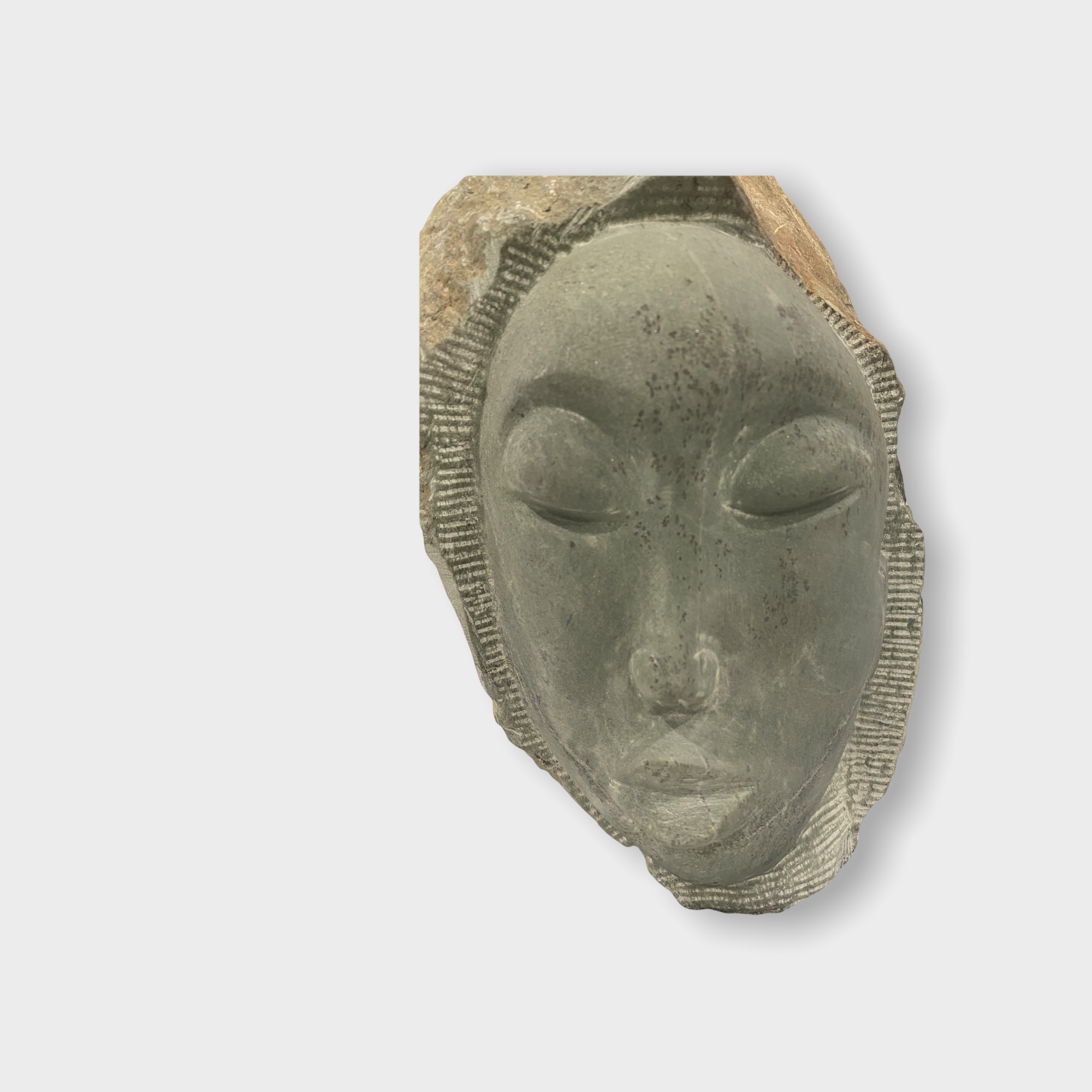Stone head sculpture by Rizimu Chiwawa Zimbabwe (3114)