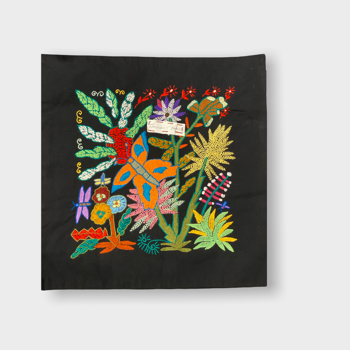 Hand-embroidered Mapula cushion cover from South Africa, 50×50cm